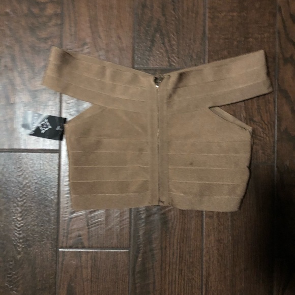 Crop top - Picture 2 of 2